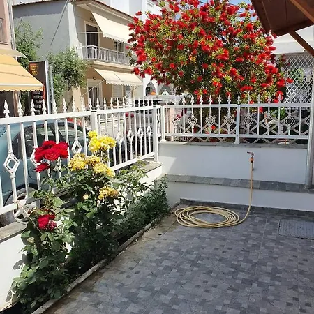 Lotaki The Friendly House * Лименария